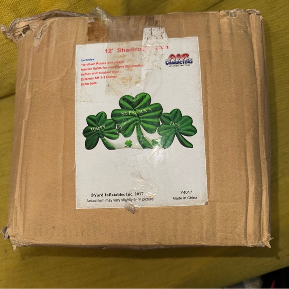 12-ft St. Patrick’s Day Shamrock Patch Inflatable Lighted Giant Yard Display EUC